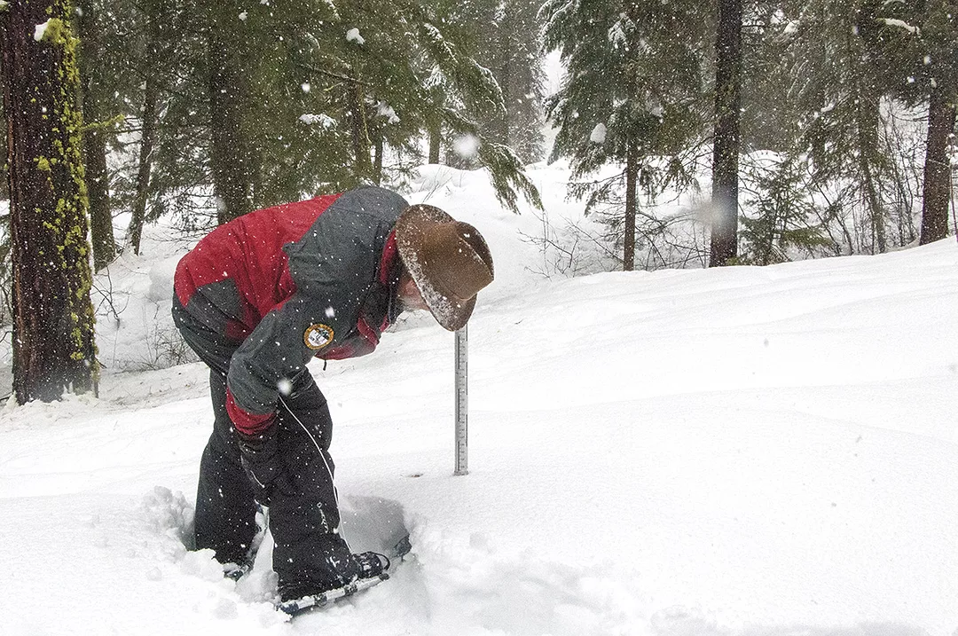 0222ap-jaynes-snowpack-1.jpg