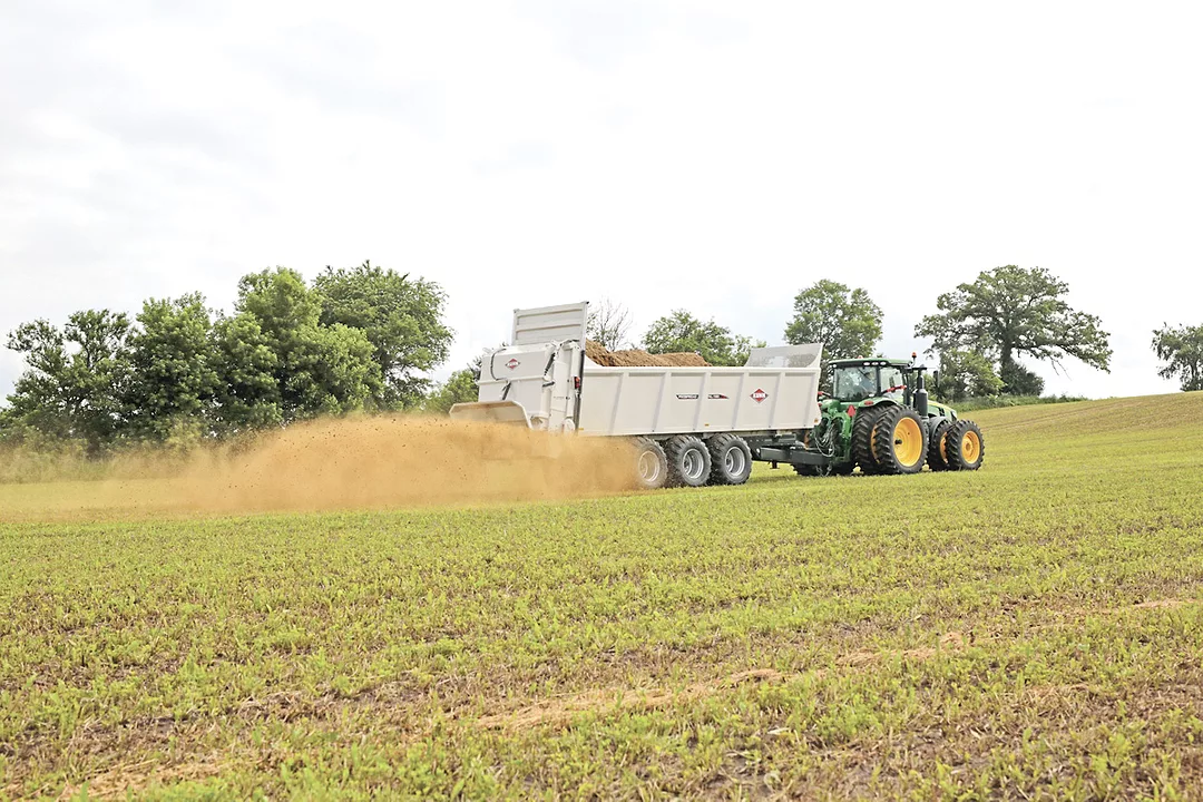 56103-holmes-manure-spreader.jpg