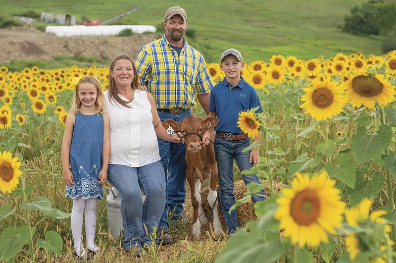 56353-hagenow-baker-family.jpg 56353-hagenow-baker-family.jpg