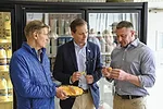 57491-schmidt-tony-chriss.jpg