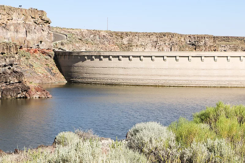 58083-brackett-dam-fears.jpg 58083-brackett-dam-fears.jpg