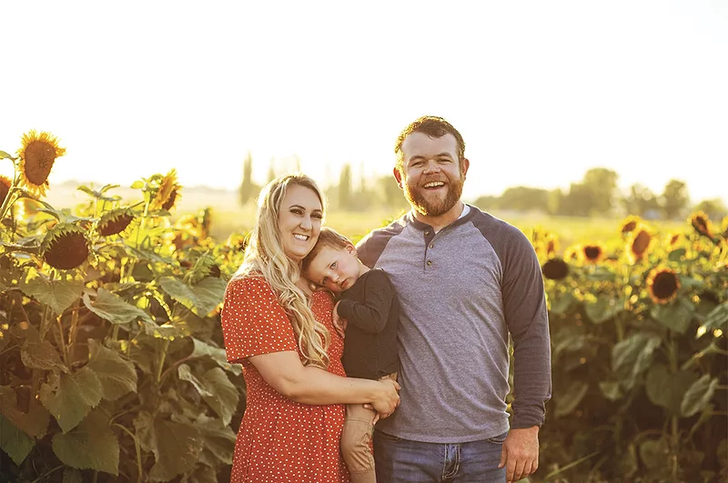 58966-woolsey-brandon-with-his-wife-Cheyanna-and-son-Grayson.jpg