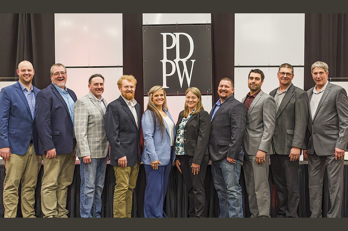 59559-lee-2024-25-PDP-board.jpg