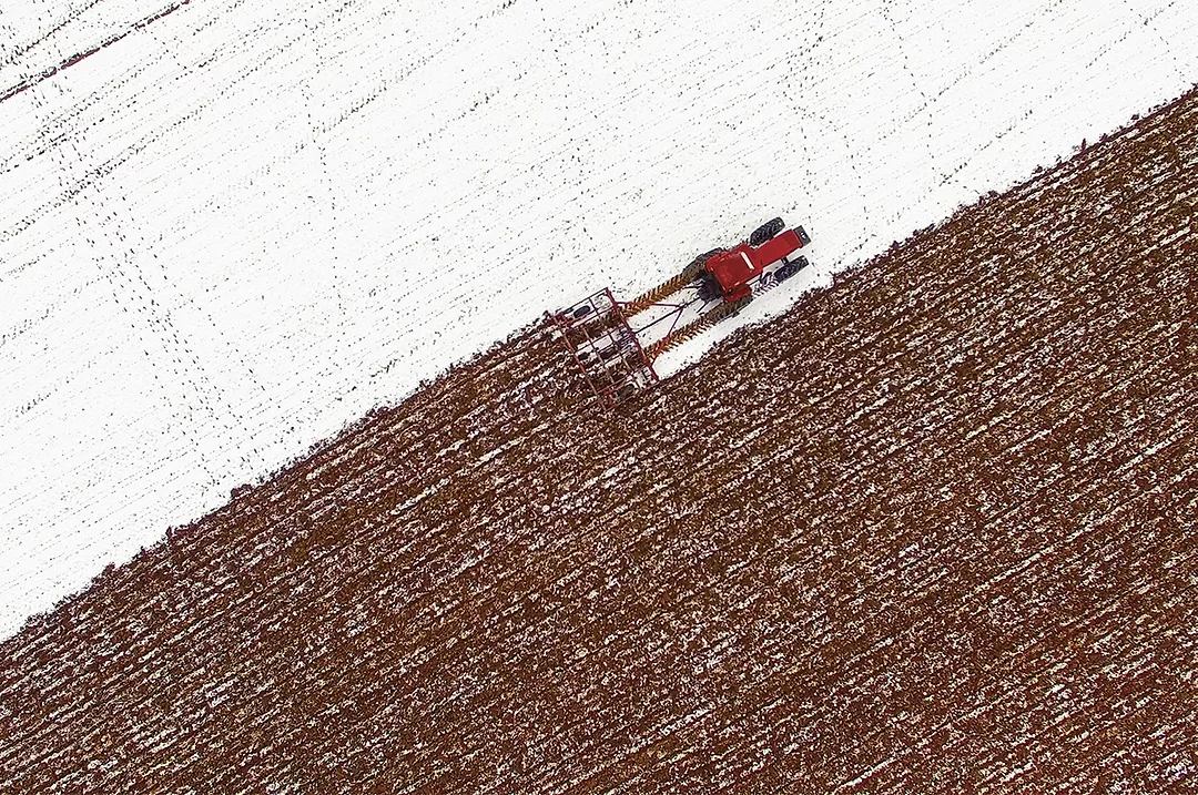 60704-jones-FSAG_InTheField.jpg