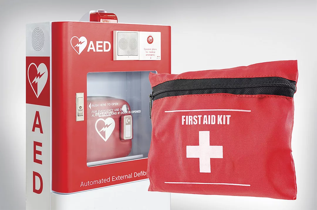 61327-decooman-first-aid.jpg