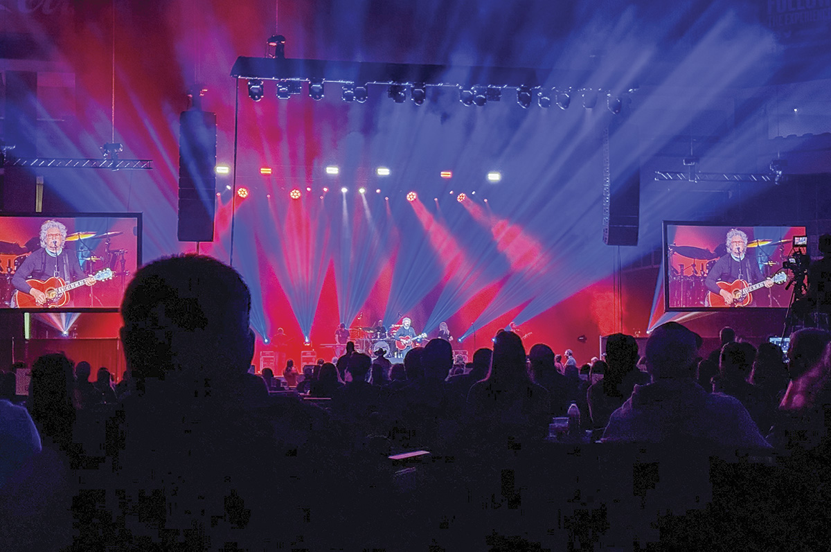 63293-devaney-concert.jpg