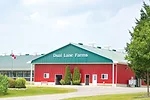 The approach to Dual Lane Farms near Ingersoll, Ontario