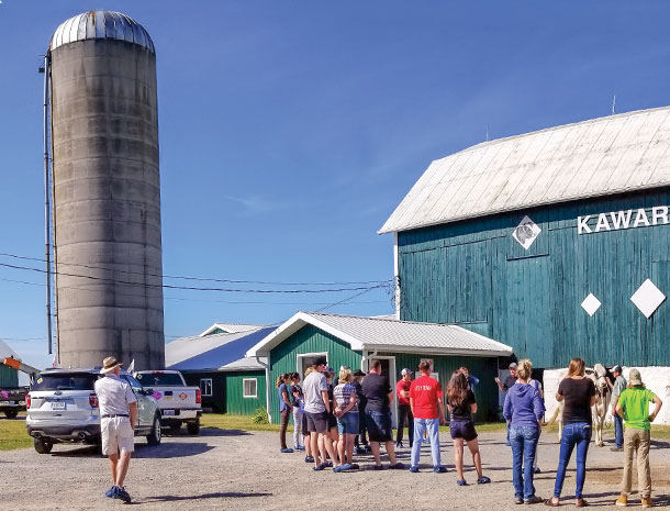 Holstein judge John DeVries, from Willdina Farms, gave a demonstration of the Canadian classification system