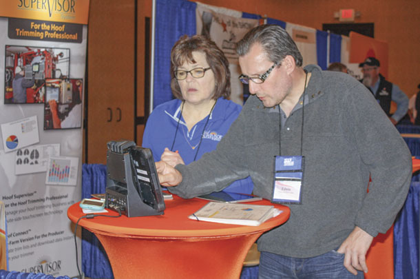 Trimmers learned about new technologies during the Hoof Health Conference trade show.