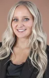 Courtney Stelzer
