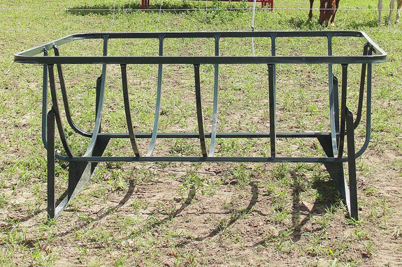 hay sleigh round bale feeder
