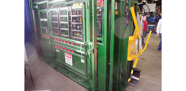 Arrow Q-Catch 8500V Squeeze Chute