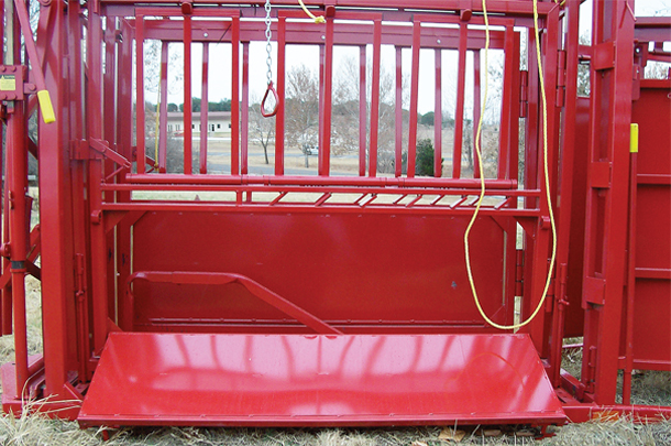 Rumber-covered foot doors help reduce noise