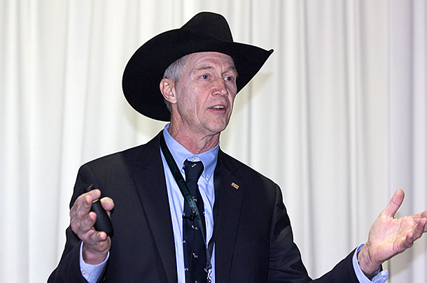 Frank Garry presenting at the Range Beef Cow Symposium