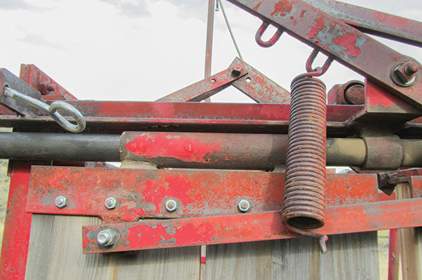 A Thorsen chute with a broken tallgate spring