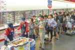 Shoppers line up to try U.S. beef in Korea