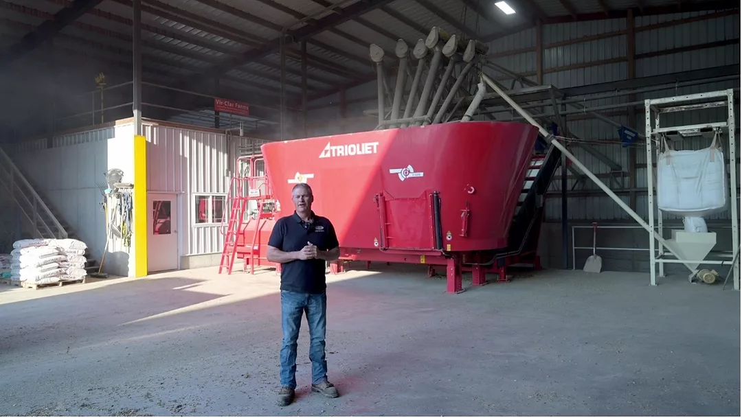 Trioliet stationary feed mixer