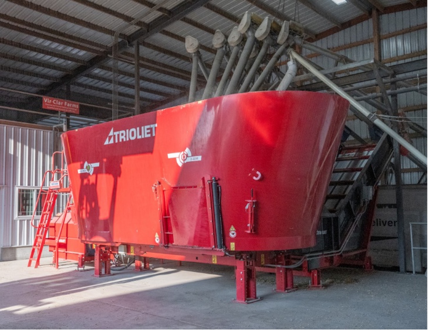 Trioliet stationary feed mixer