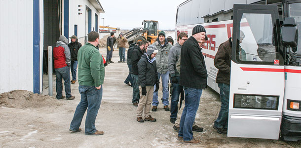 farm tour bus