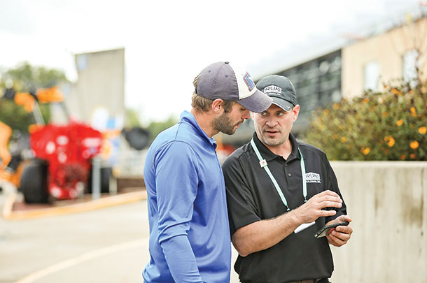 Exhibitors, companies and attendees are able to customize their daily schedule