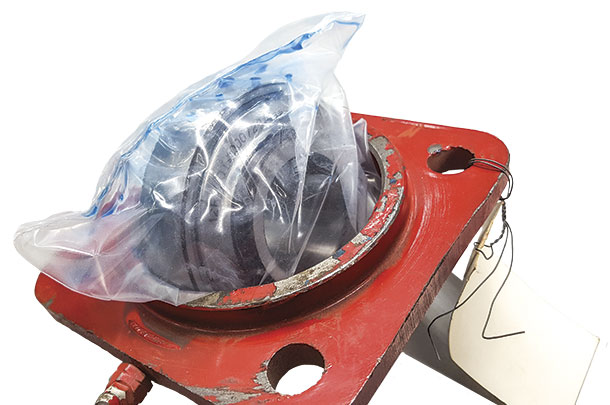 To install a bearing into the sast housing,