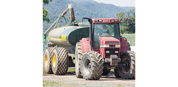 Spreading liquid manure