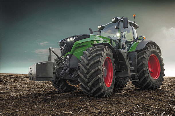 Fendt 1000 Vario tractor