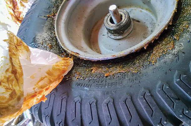 Air is now holding the tire against the rim