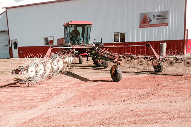 self-propelled hay rake