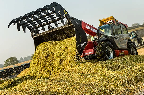 Manitou agricultural telescopic truck model