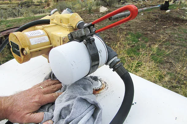 Removal of the old spin-on fuel filter