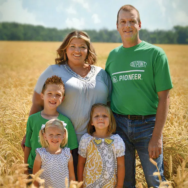 Lisa, Frank Szymanski and family