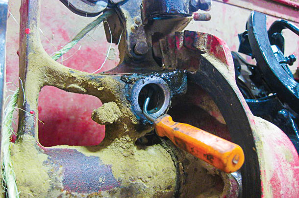 Before reassembly a grease port needs to be opened