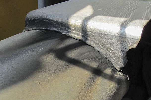 Exhust muffler