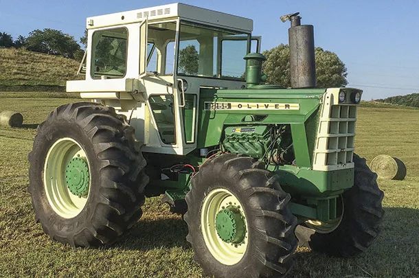Oliver 2255 with 3208 Cat diesel engine