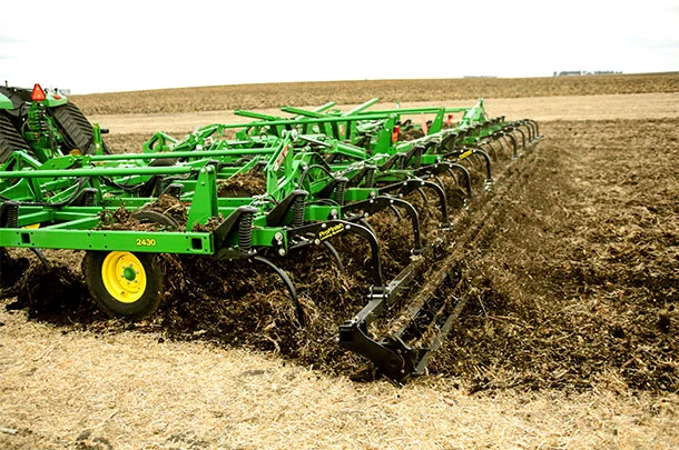 John Deere 2430 Chisel Plow