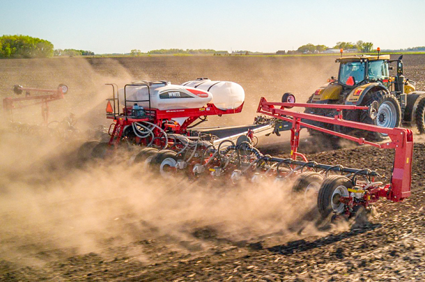 AGCO White Planter high-speed toolbar
