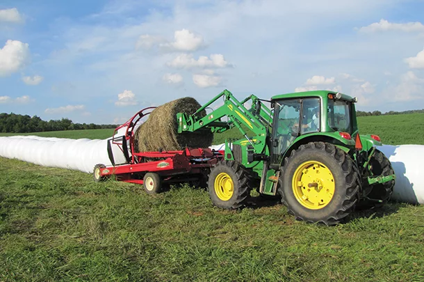 Round baler