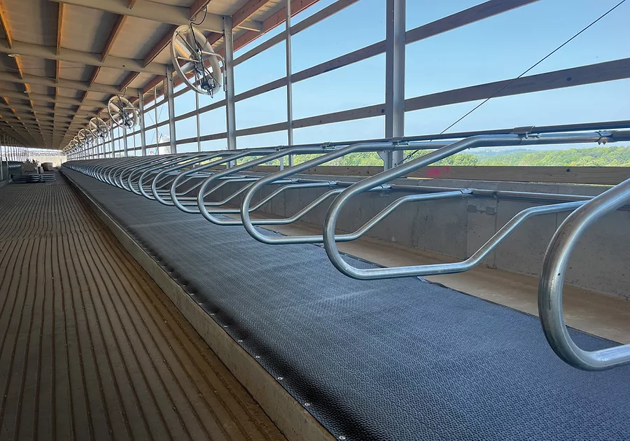 HuberMat_BarnInstallation.jpg
